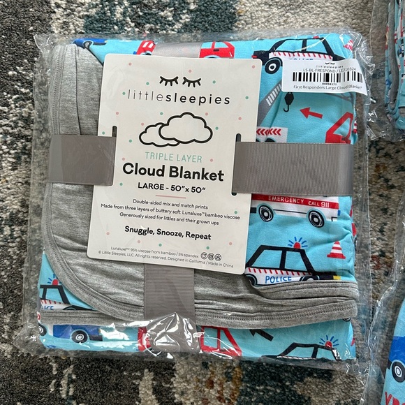 Little Sleepies Other - Little Sleepies To The Rescue Cloud Blanket NEW IN PACKAGING First Responders
